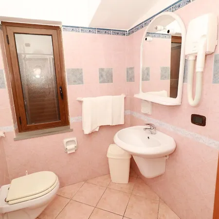 Canada Falerna Scalo